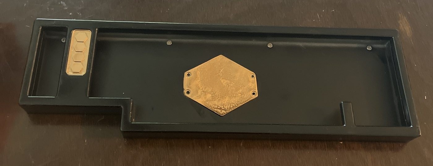 The brass-looking detail in the base is a little trick. It's resin too, painted to look like metal. It doesn't need to be there, but I liked having a part of the build that was just for looks.